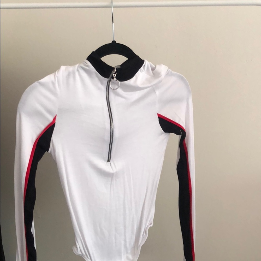 Long sleeve body suit